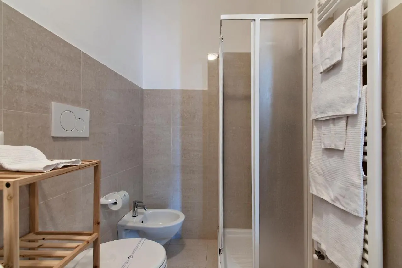 Via Del Mare - Rooms & Apartment Sit