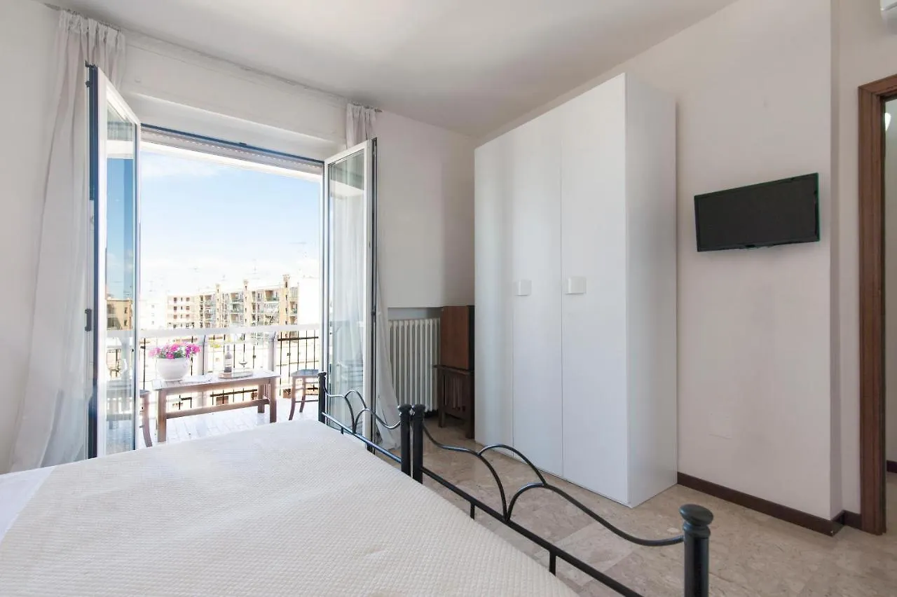 Via Del Mare - Rooms & Apartment Sit Italy