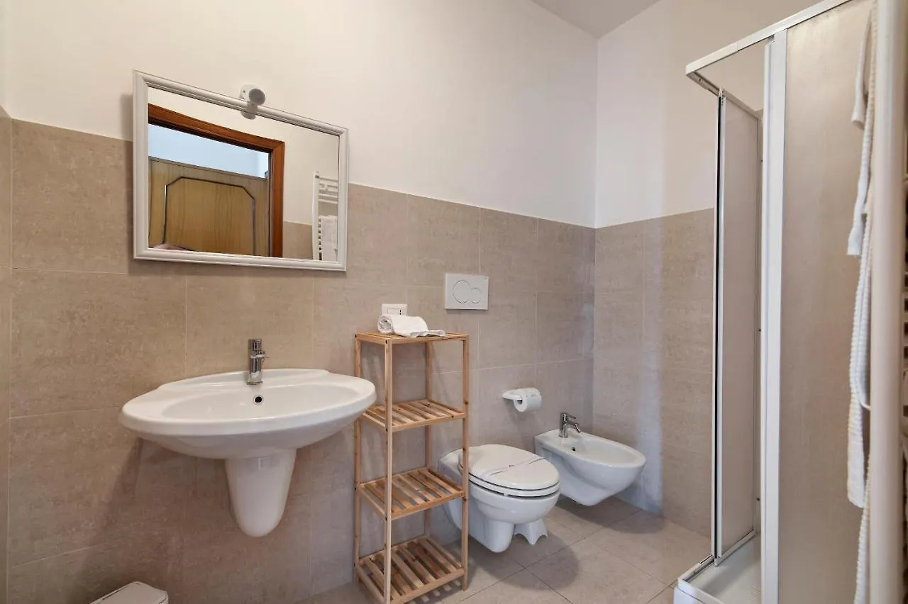Via Del Mare - Rooms & Apartment Sit  Lecce
